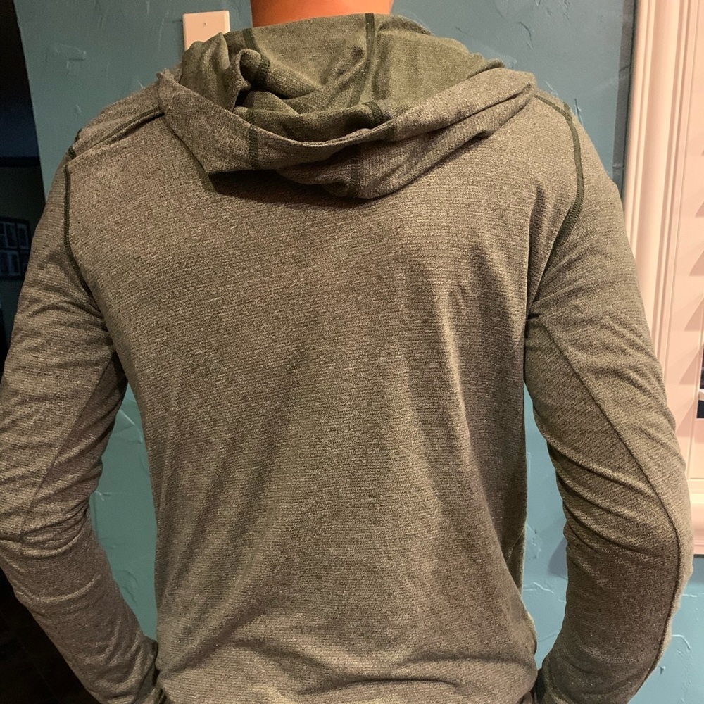 Athletic Pull Over - image 2